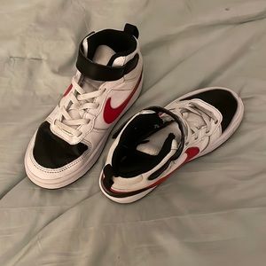 Boys Nikes